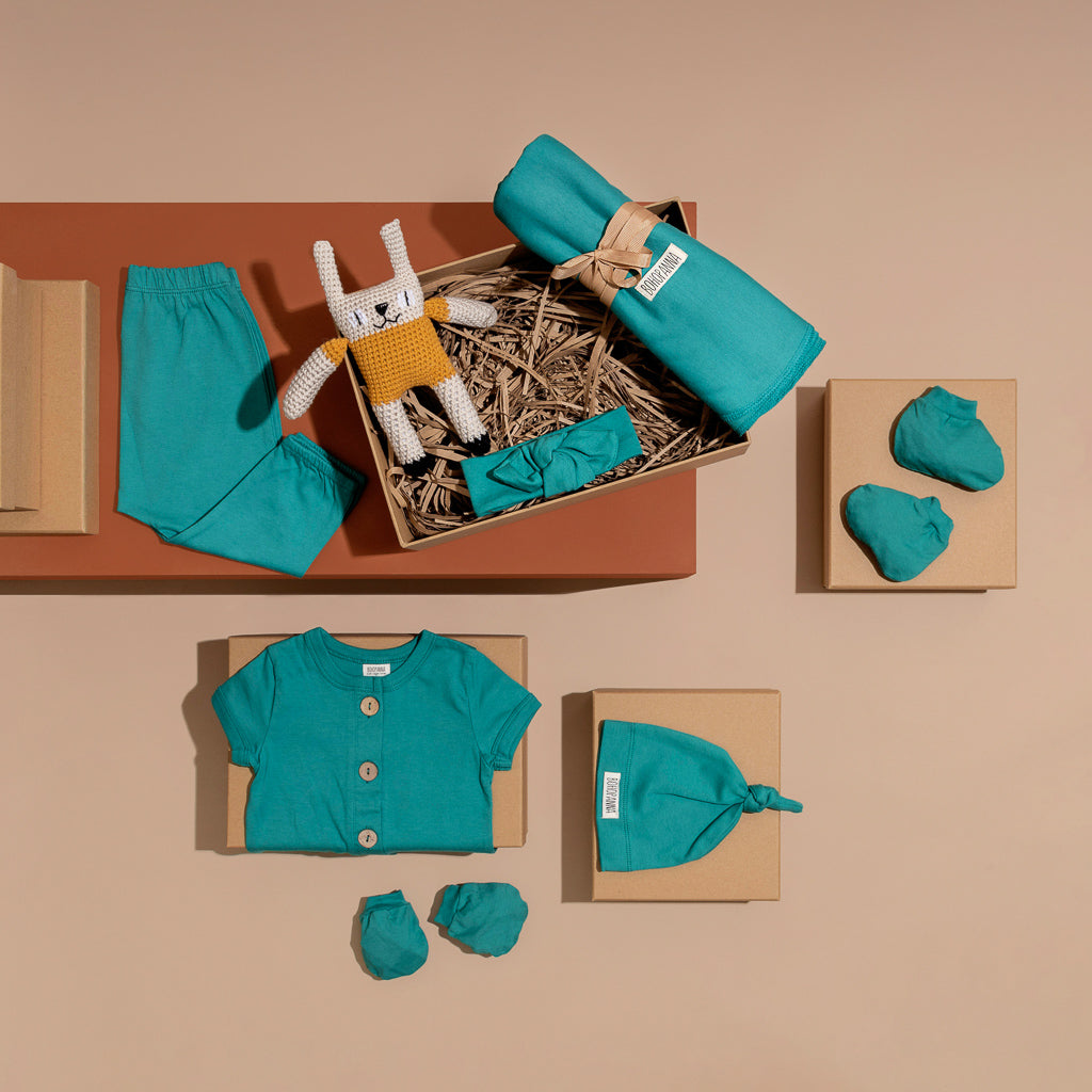BUILD YOUR OWN NEUTRAL GENDER BABY GIFTS BASKETS