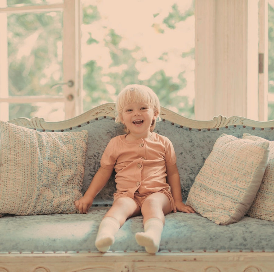 CLAY - SMALL CARDBOARD - UNISEX (Size 0-6 months)