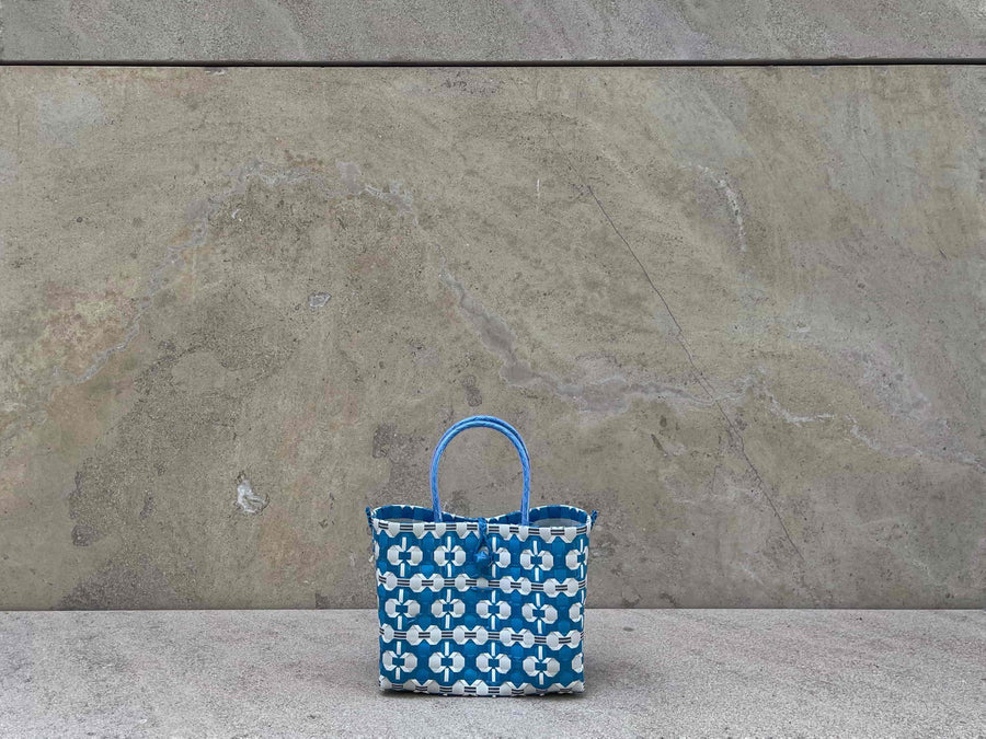 The Flower - Blue & White