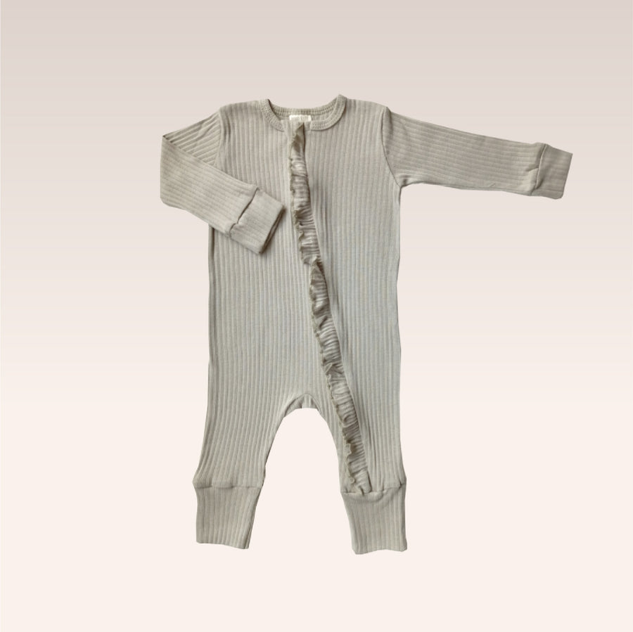 SMOKE & GINGERBREAD - LARGE CARDBOARD - GIRL (Size 0-6 months)