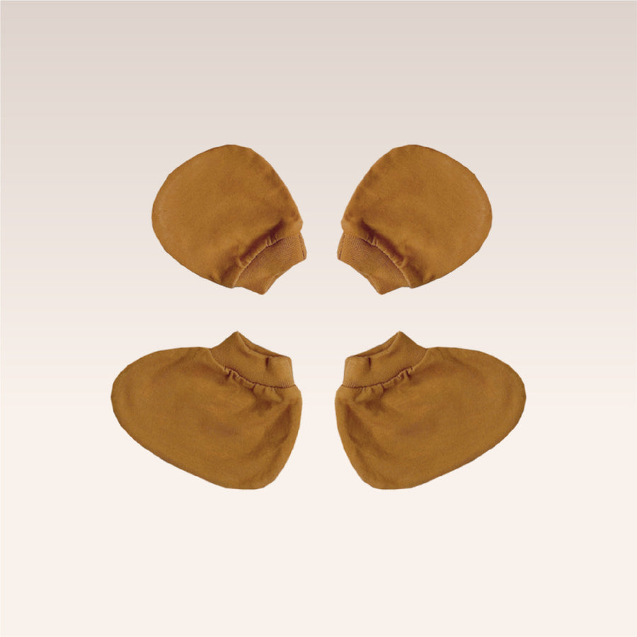 Teak Mitten & Socks